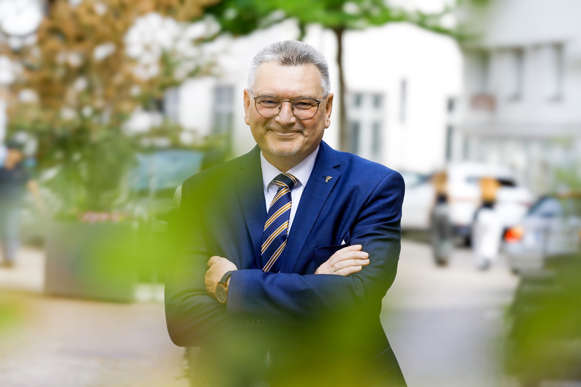 Oberbürgermeister Zeidler im Straßenportrait, Biberach