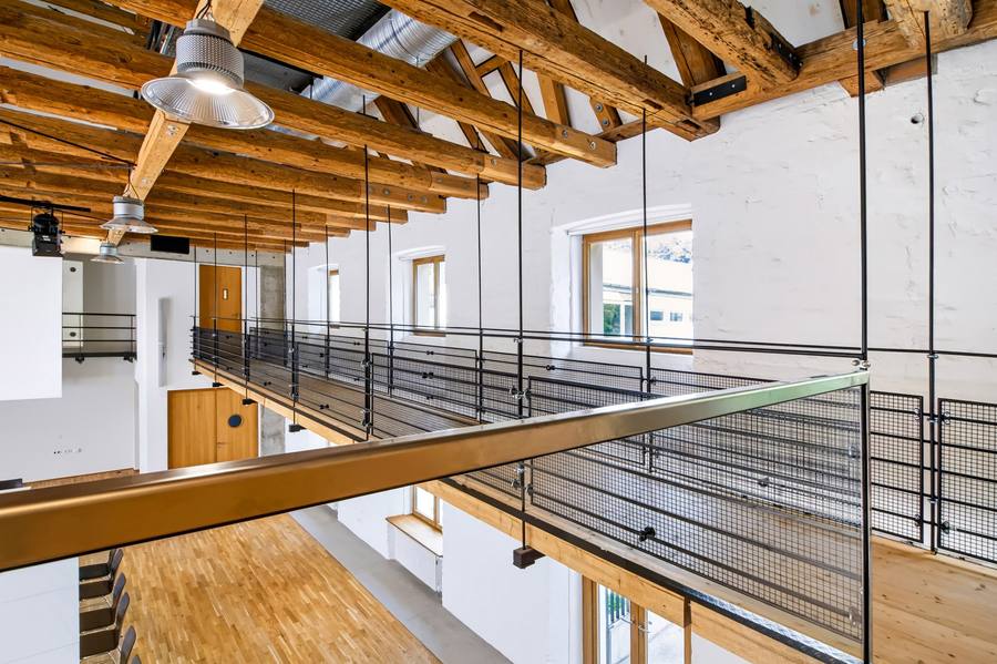 Galerie der Zehntscheuer mit Stahlgeländer